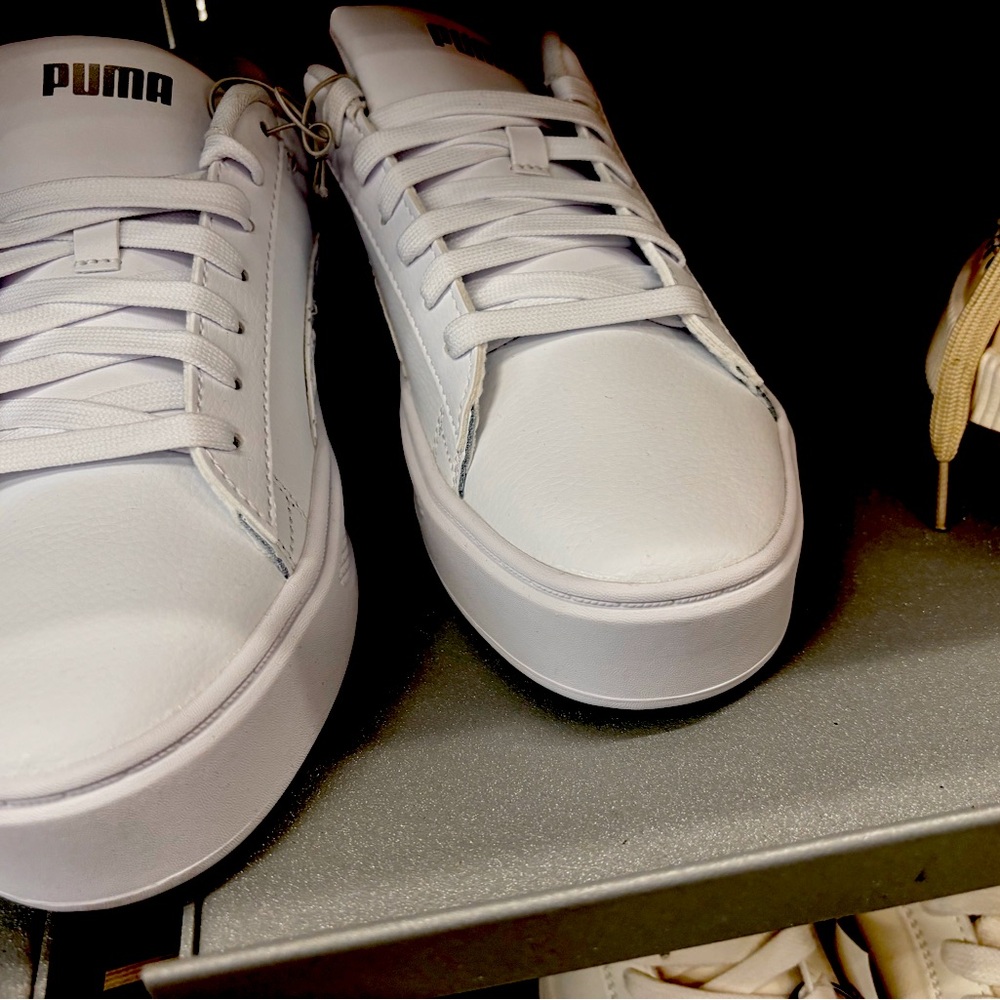 Puma 7.5.  Womens